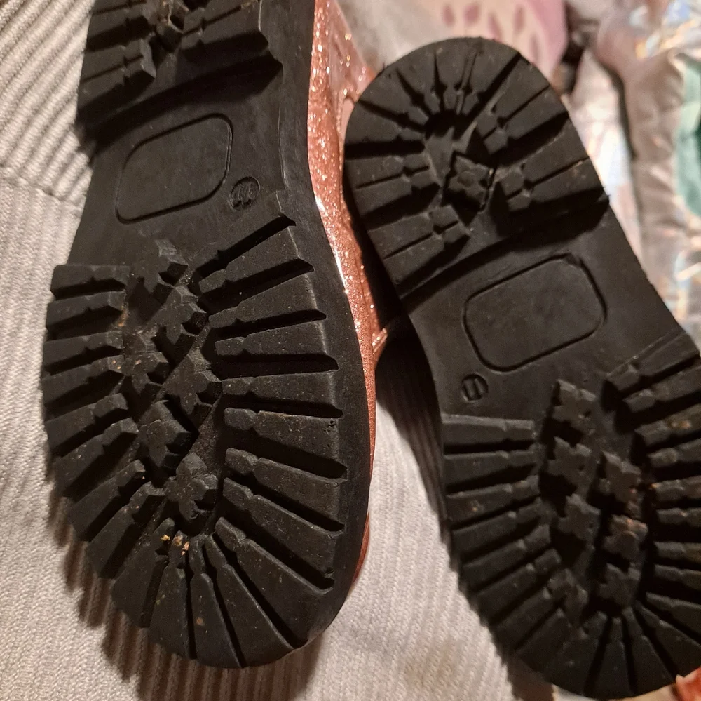 Botitas - Picture 3 of 3